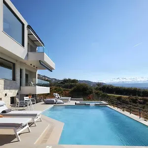 https://pachnes-luxury-apartments.rethymnohotels.net