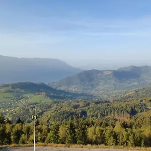 https://apt-studio.hotels-rhonealpes.com